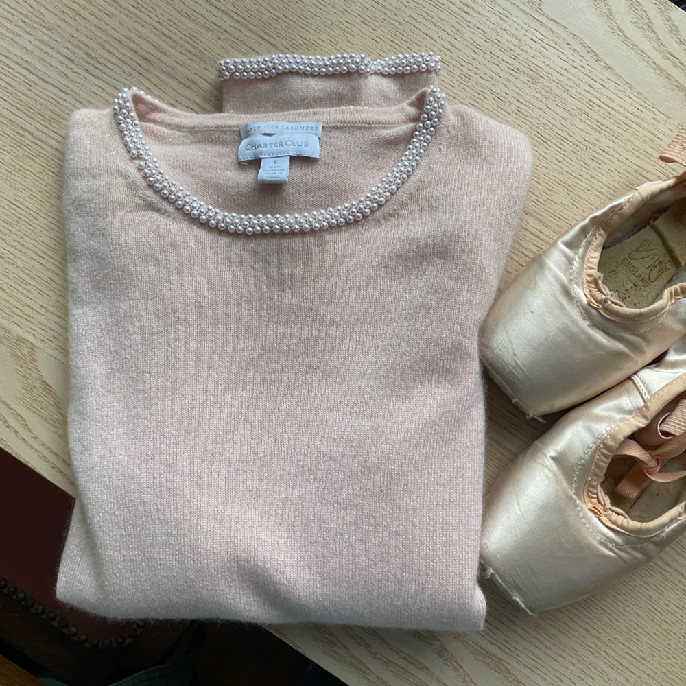 Charter Club Pale Pink 100% Cashmere Sweater with Pearl Collar – Size Small